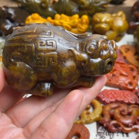 未镶嵌蛇纹石玉颈饰121