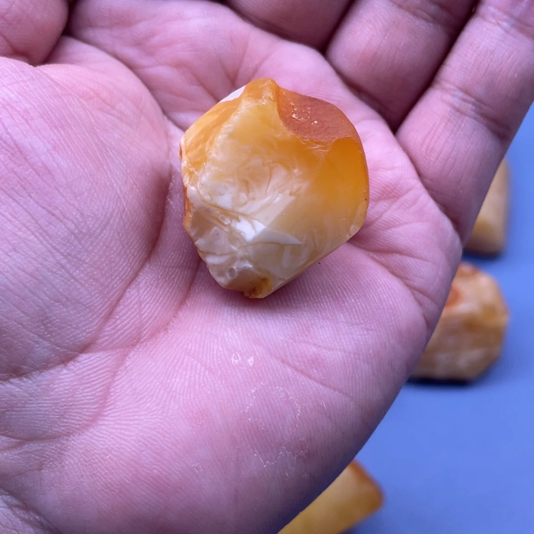 定制琥珀未镶嵌蜜蜡定制