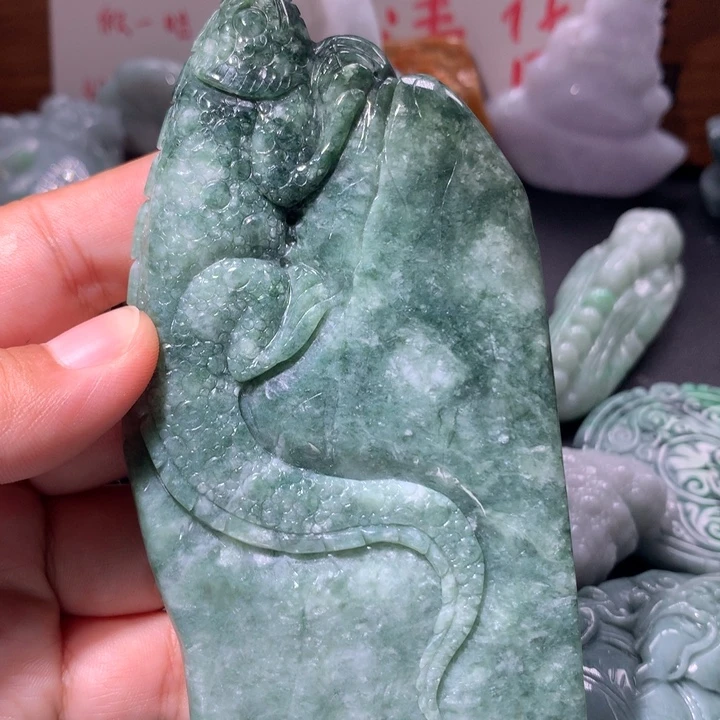 翡翠未镶嵌颈饰保真天然A货翡翠