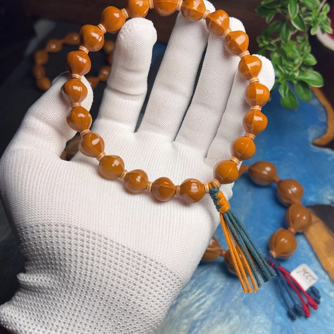 余***～手串/手链橄榄核1.1密桃臀水晶核 手修鲨鱼背