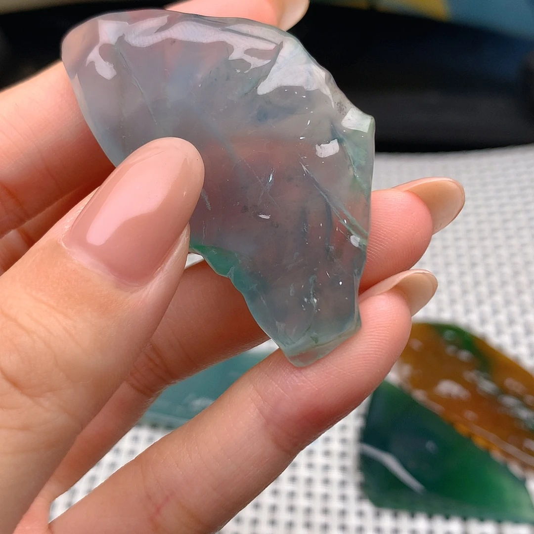 定制翡翠未镶嵌不退不换