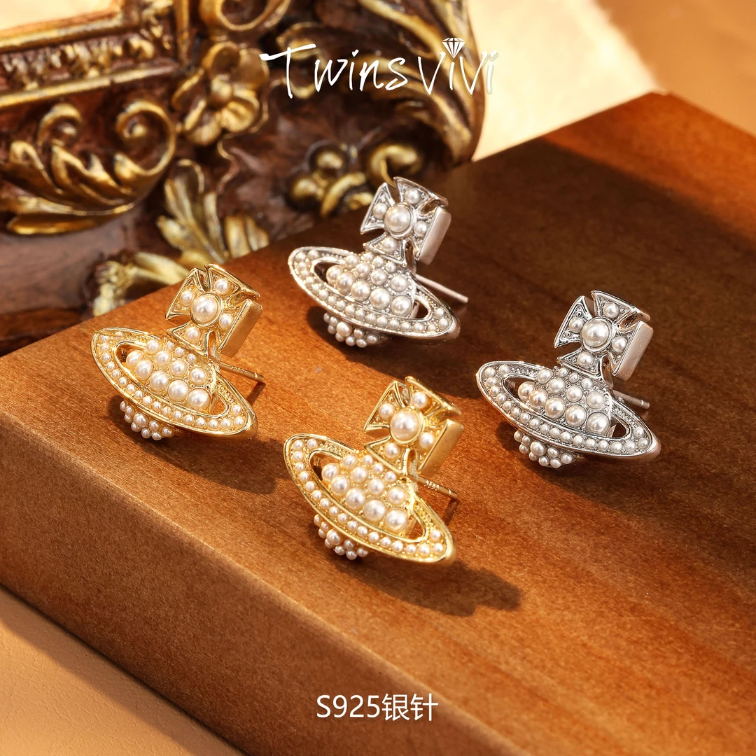 TWINS VIVI 铜合金仿珍珠耳饰 金色土星镶珠耳钉/A04290