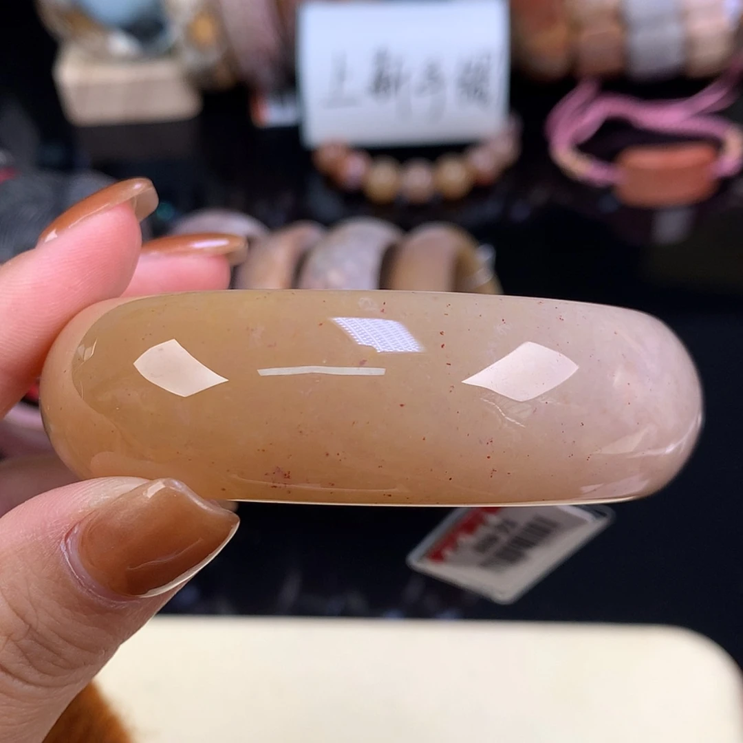 【闪购商品】颈饰未镶嵌硅化珊瑚（珊瑚玉）上新手镯58.8（58号）