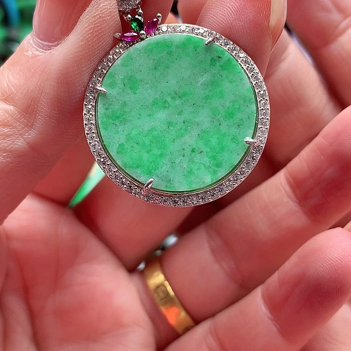 翡翠银S925镶嵌颈饰翡翠