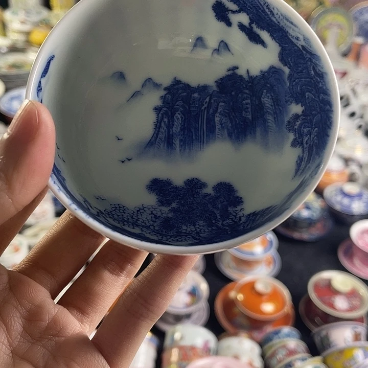 瓷片今天爱吃大米饭