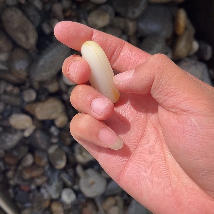 未镶嵌和田玉（糖玉）车挂