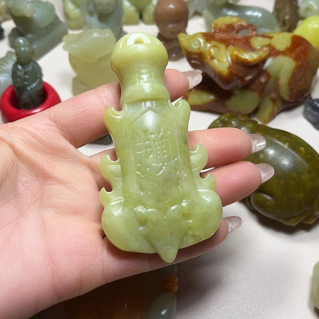 白玉菩提吊坠白玉菩提吊坠