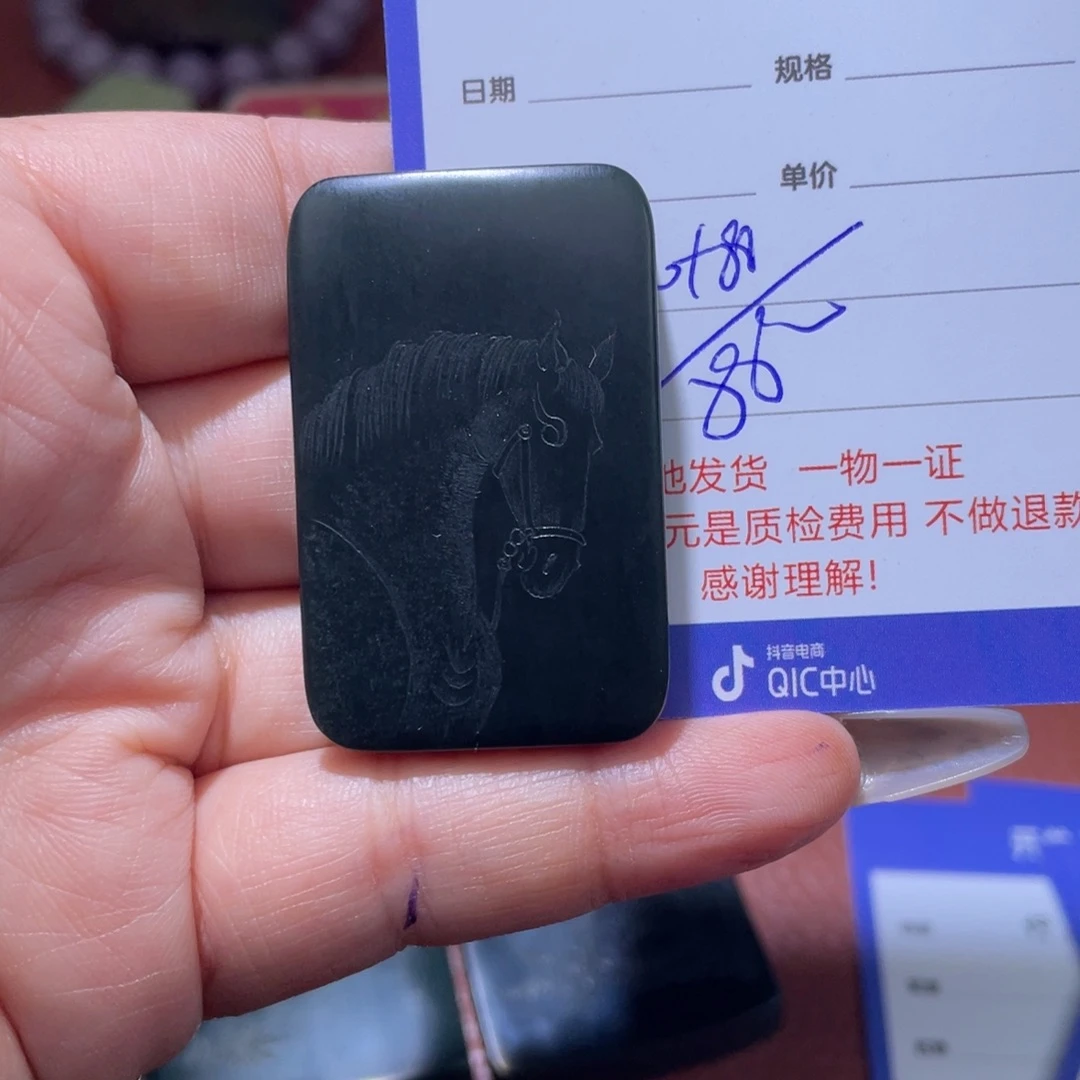 橘***子颈饰未镶嵌和田玉