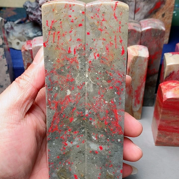 昌化石关**马昌化鸡血石