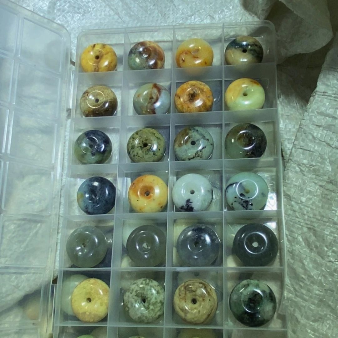 蛇纹石玉未镶嵌颈饰153