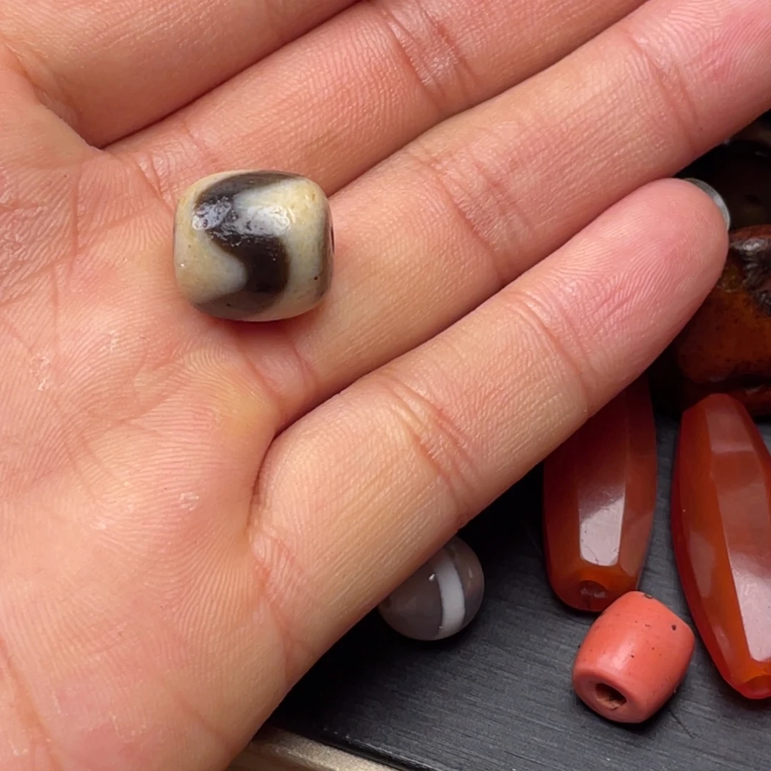 玻璃颈饰小元素哈哈哈