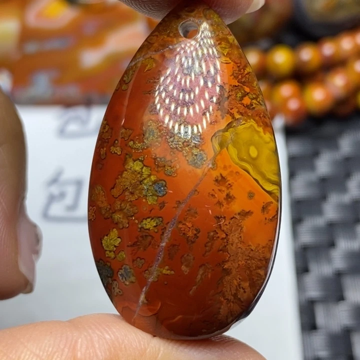 玛瑙/玉髓颈饰未镶嵌