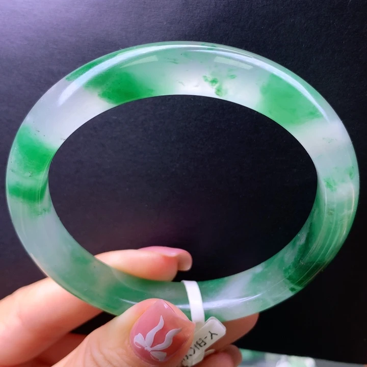 石英质玉未镶嵌手镯58 59