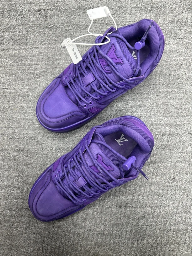 95新 LouisVuitton/路易威登 41 lv trainer 小胖丁 紫色 95新