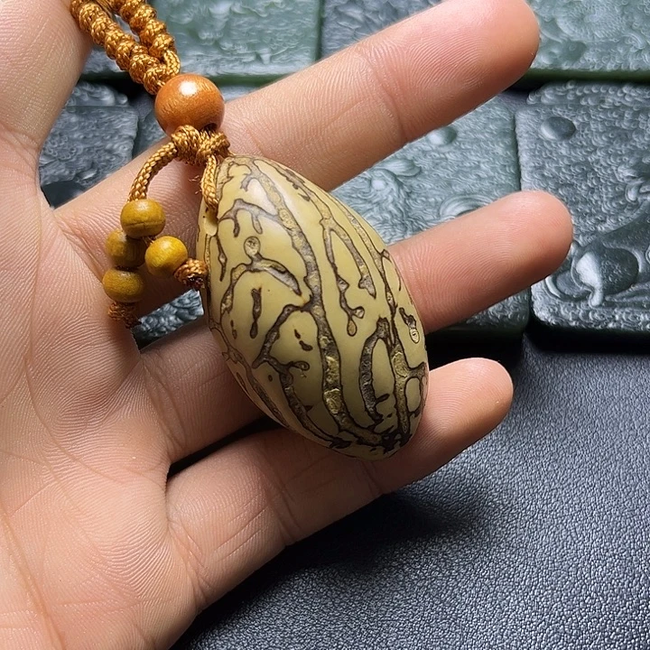 千眼菩提果钥匙扣