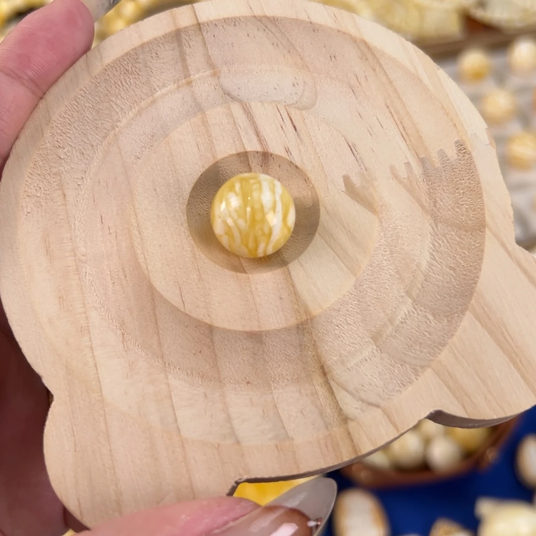 一****琥珀未镶嵌手串金瓷白15.4虎皮