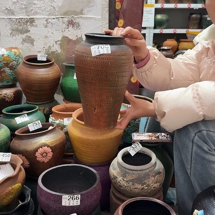 瑕疵金色瓶700高度27口径10