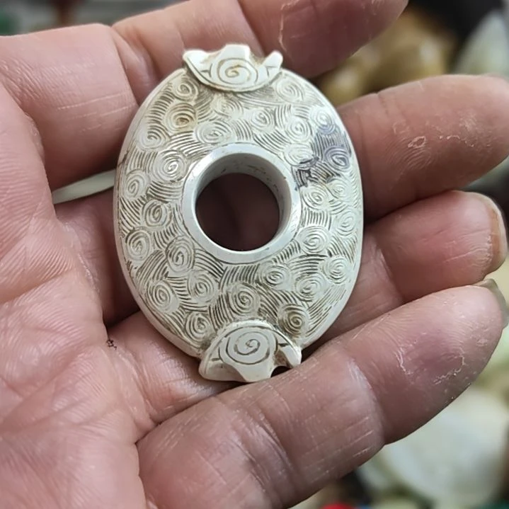 和田玉（糖玉）未镶嵌挂件