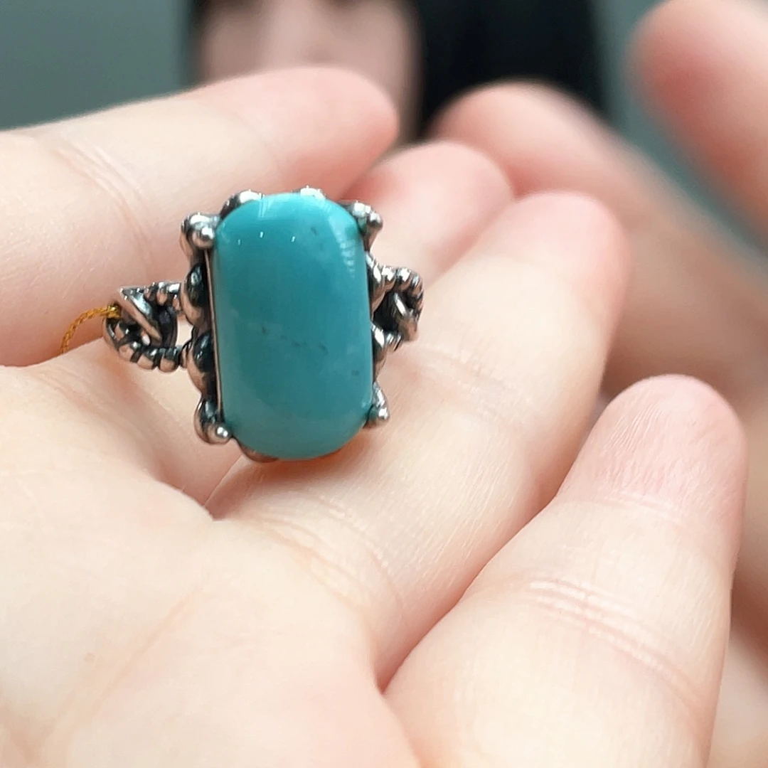 未镶嵌绿松石颈饰