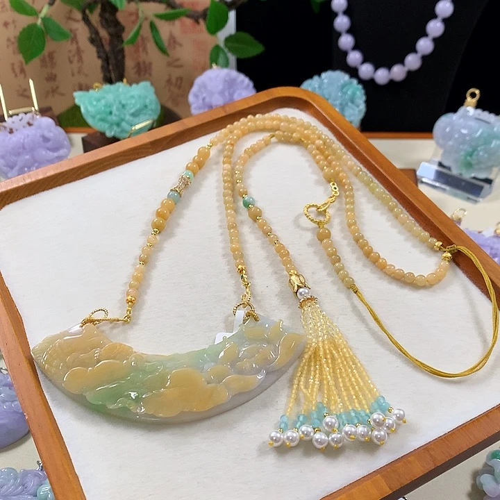 翡翠未镶嵌颈饰翡翠吊坠