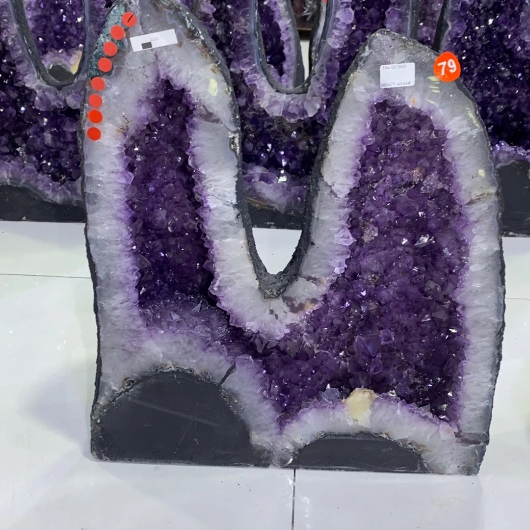 紫晶大型摆件（非配饰）未镶嵌带底座