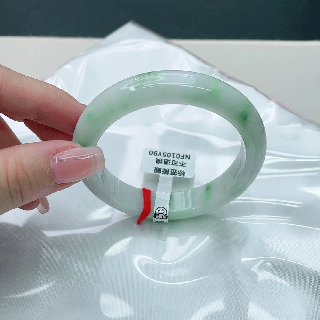 翡翠手镯未镶嵌正56.5