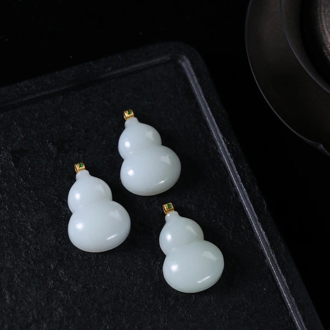 【思嘉】白玉系列 · 18k白玉福禄吊坠 | 多样性发一 AP0260