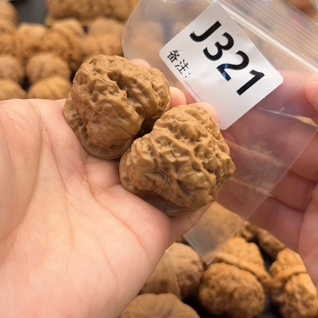 桃核把件八*星蛙蛙福利39