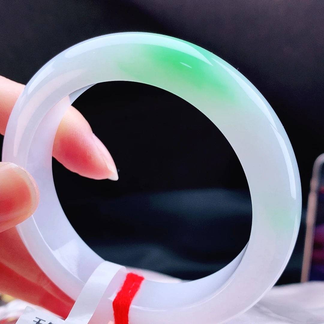 未镶嵌手镯翡翠?****?54+轮胎白底青阳