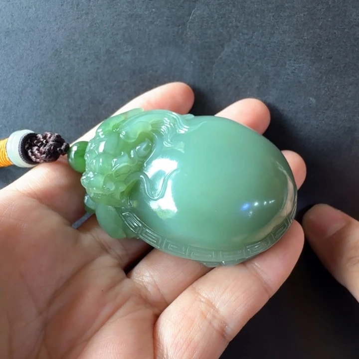 和田玉（碧玉）未镶嵌把件