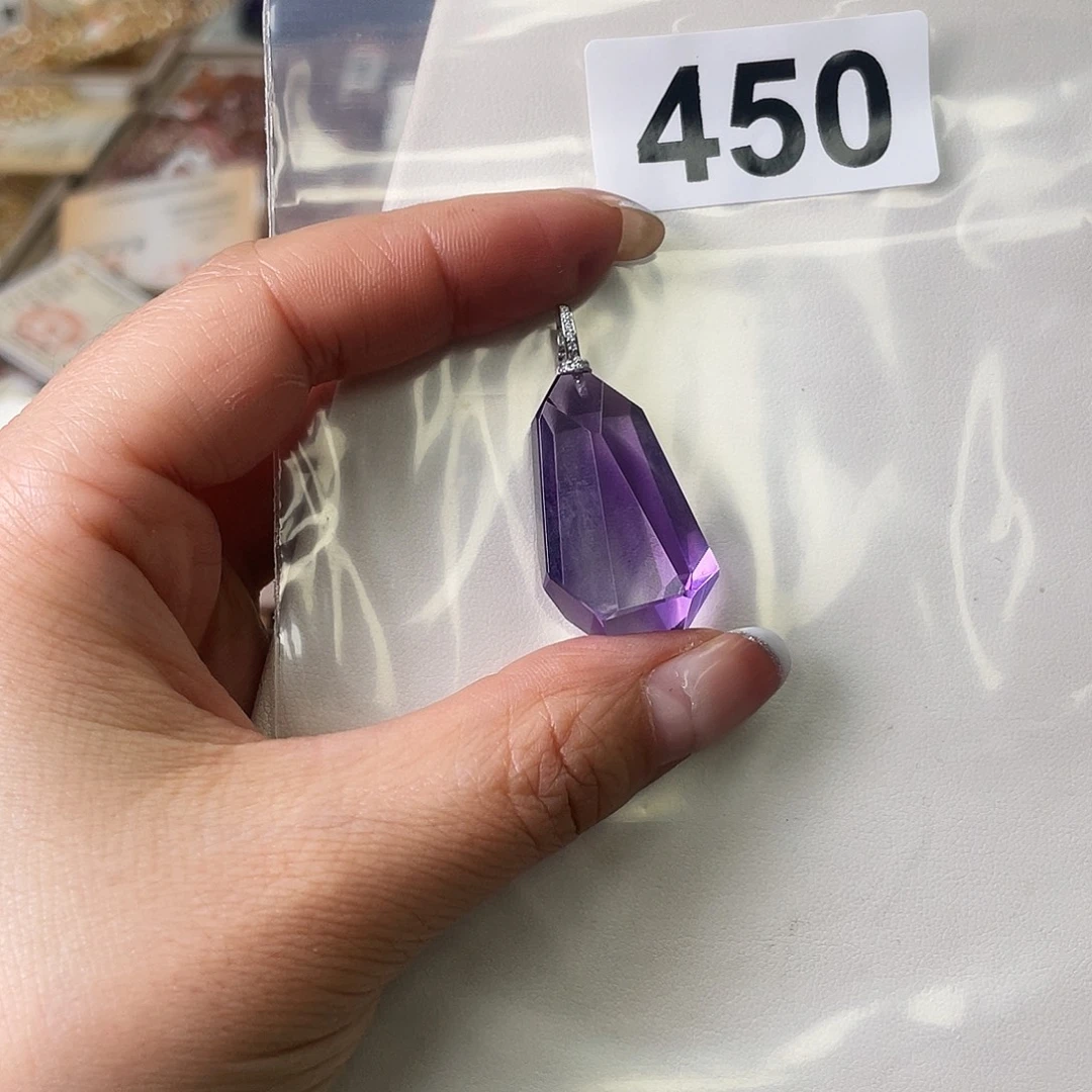 拽***拽水晶未镶嵌吊坠(不含链)吊坠450。