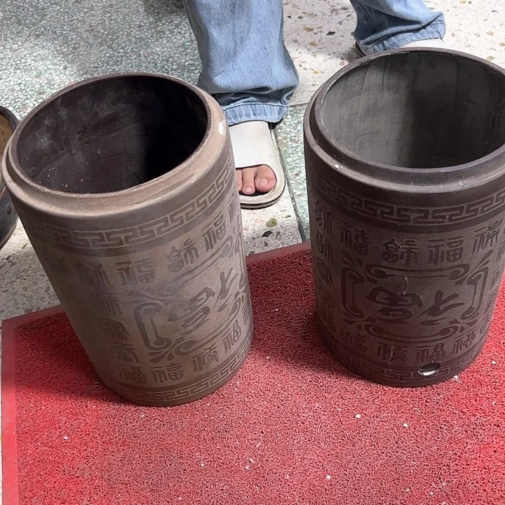 红陶勿*。。。。。。。。。。