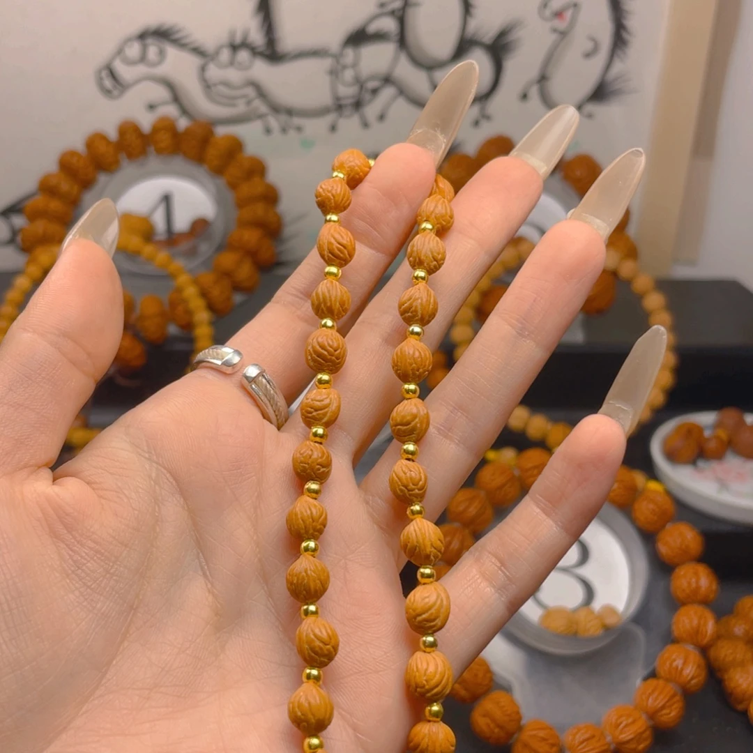 @****文玩核桃吊坠0.777777777