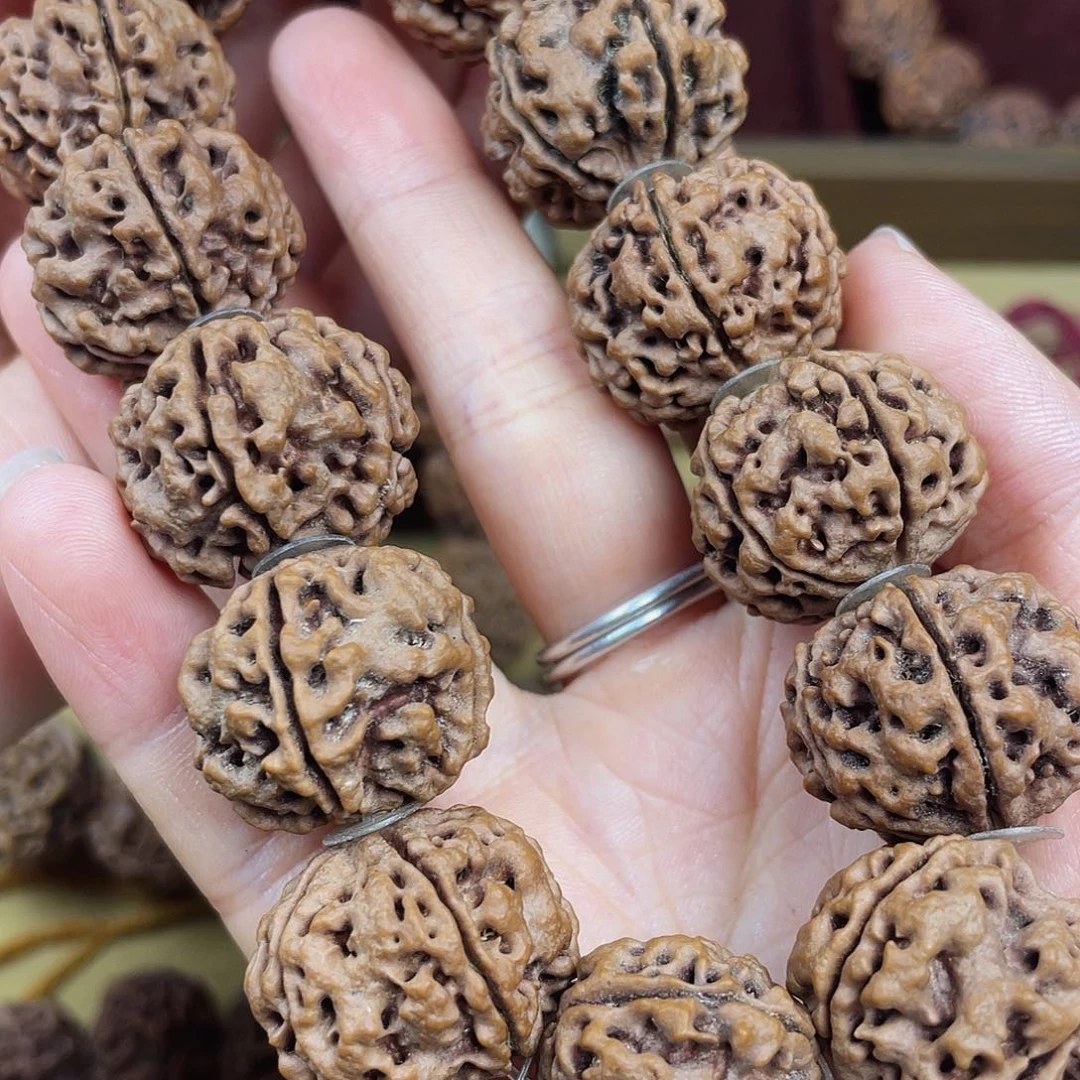 金刚菩提手串是***！24蜂窝双龙矮桩大镂空