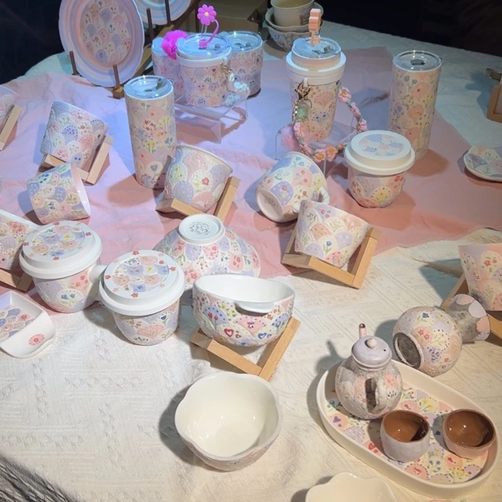 25。            陶瓷