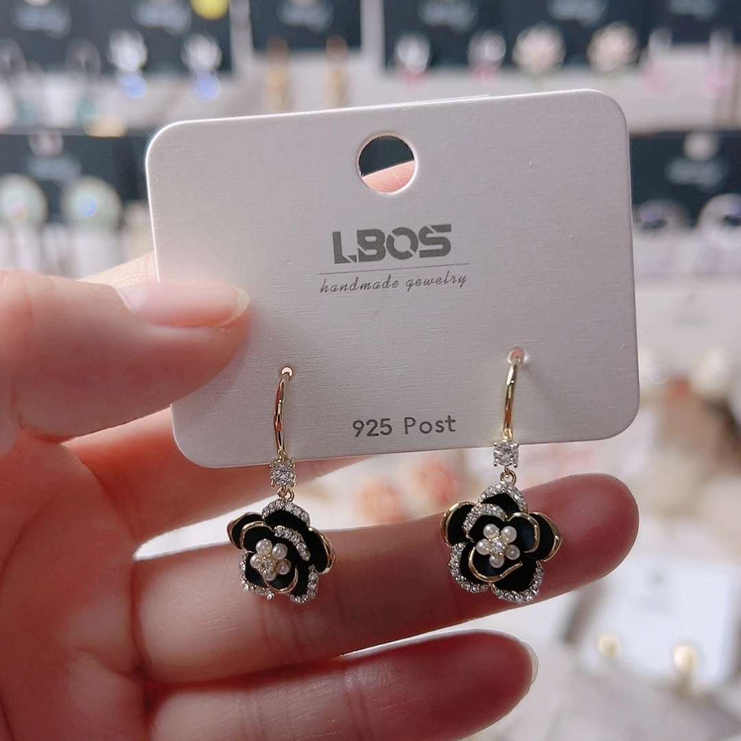 锆石纯铜合金耳环的