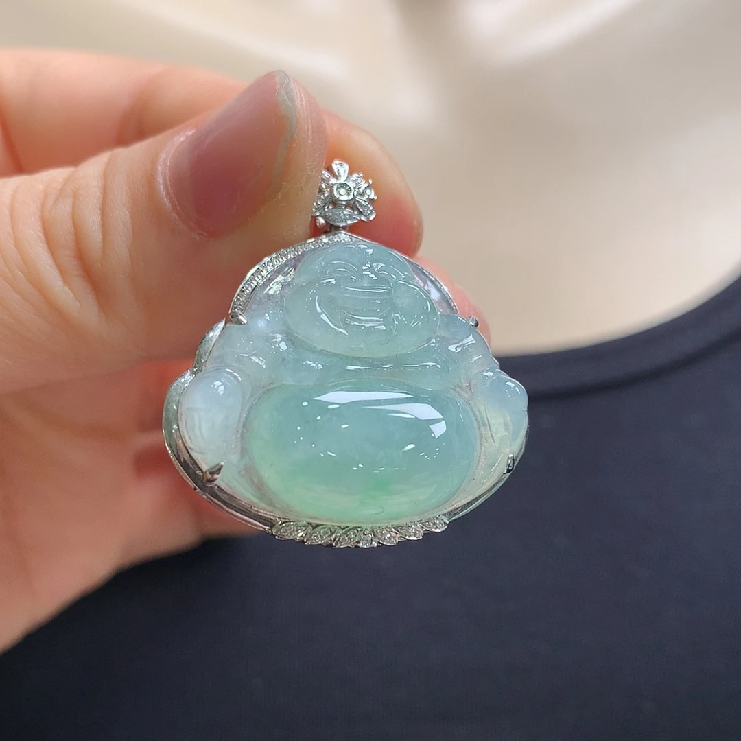 翡翠18K金镶嵌颈饰佛公