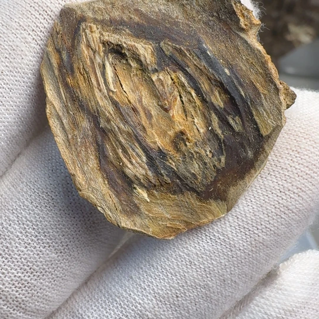 沉香碎屑沉香海南虎斑棋皮料1克