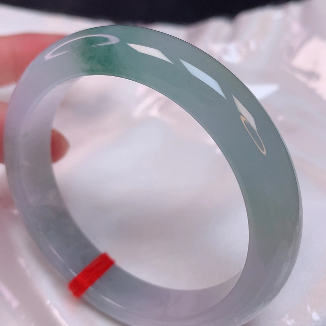 翡翠手镯未镶嵌53+ 翡翠手镯