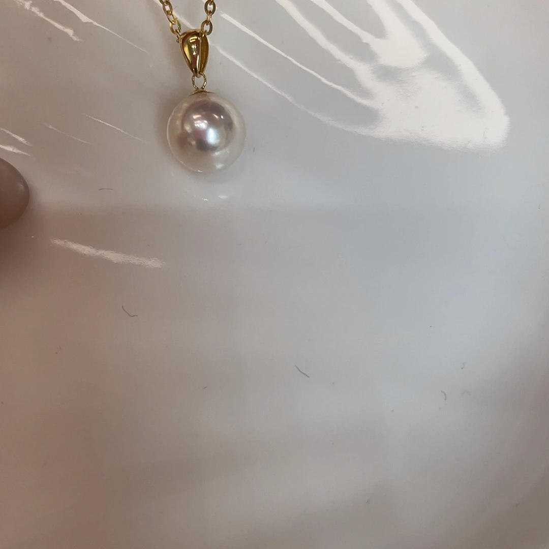 18K金镶嵌海水珍珠吊坠(赠链)