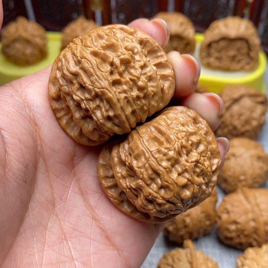 文玩核桃把件球白42