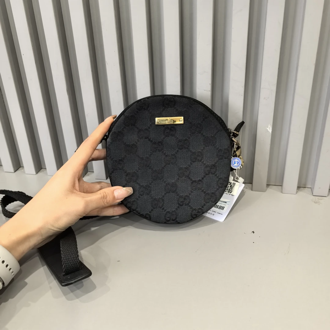 95新 GUCCI/古驰 兔兔奢/古驰小圆饼包/240719005