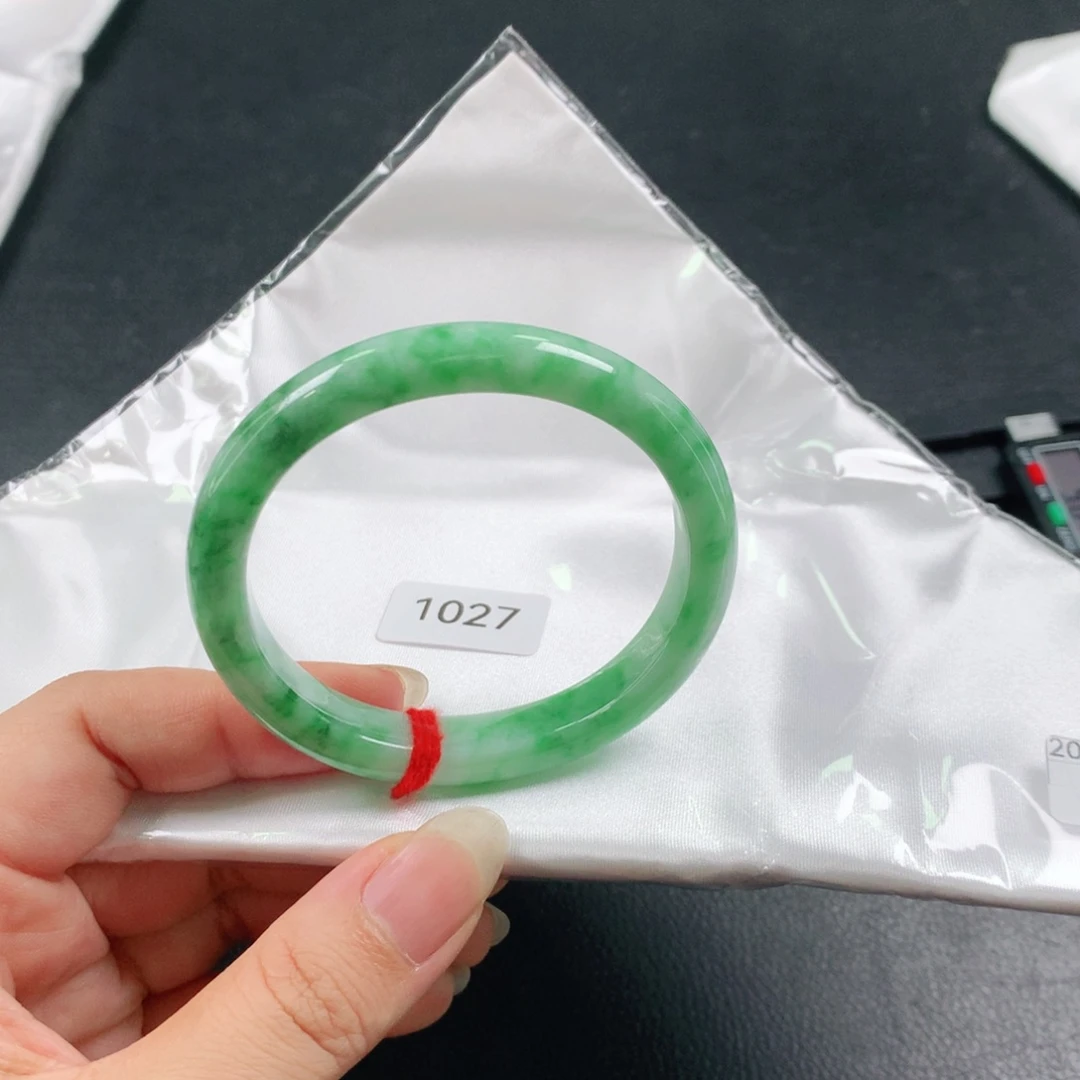 翡翠未镶嵌手镯（贵妃镯）03