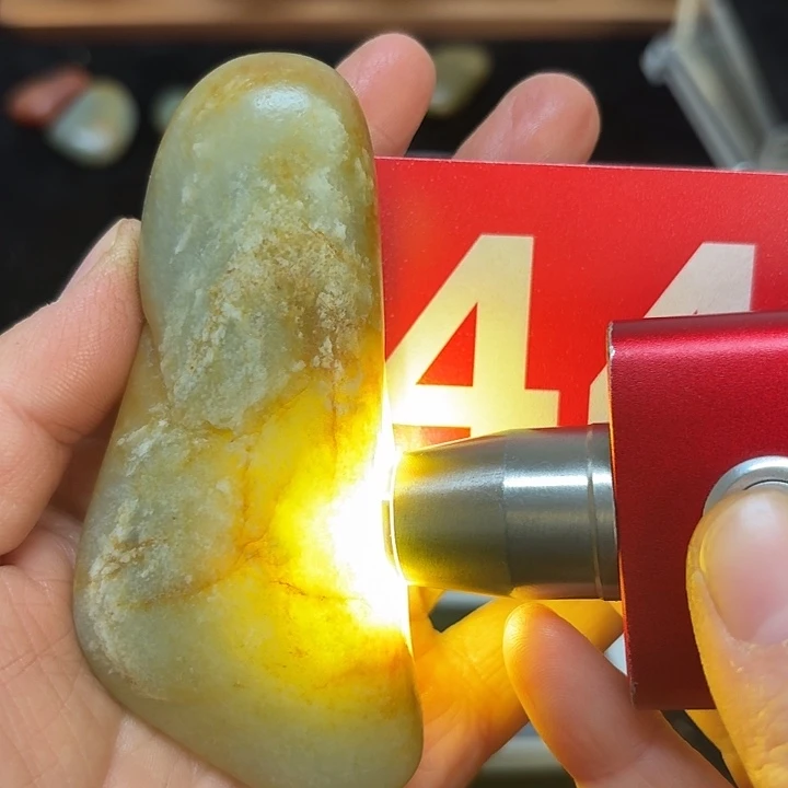 和田玉（糖玉）未镶嵌挂件