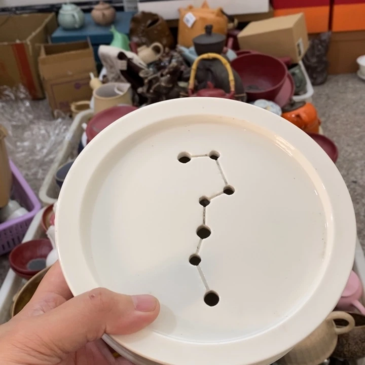 陶瓷艺术品及陶瓷壶