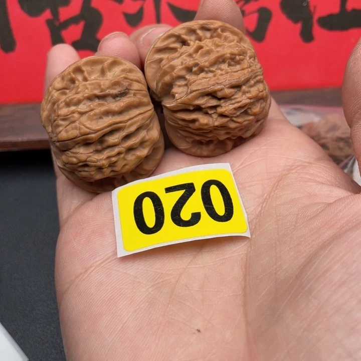 文玩核桃吊坠核桃