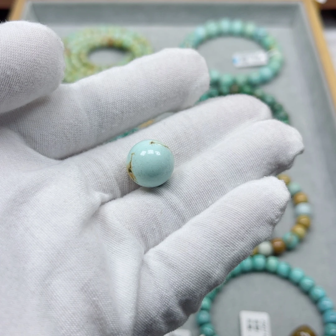 绿松石未镶嵌挂件