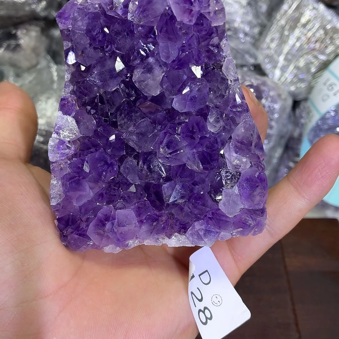 未镶嵌水晶大型摆件（非配饰）