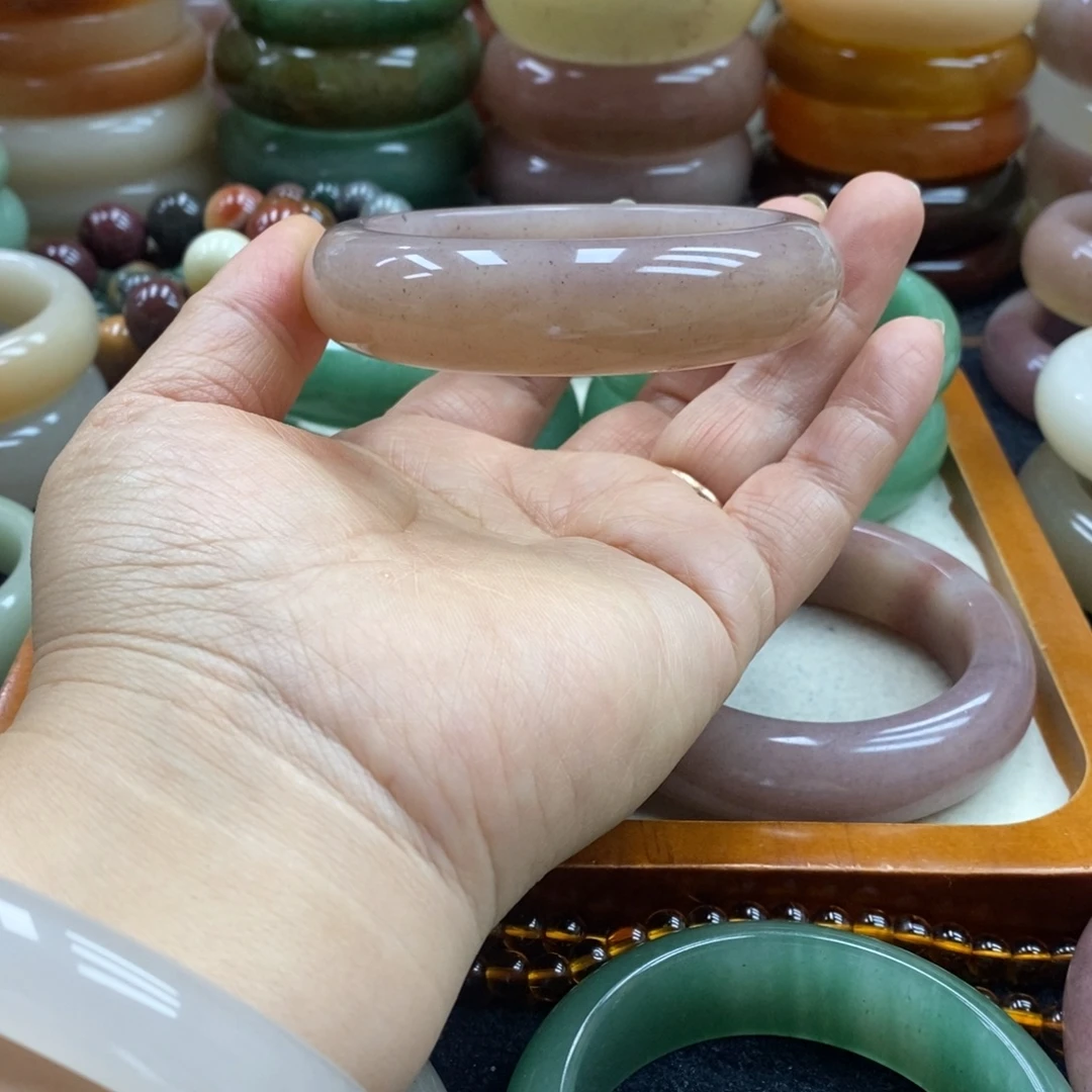 石英质玉未镶嵌手镯