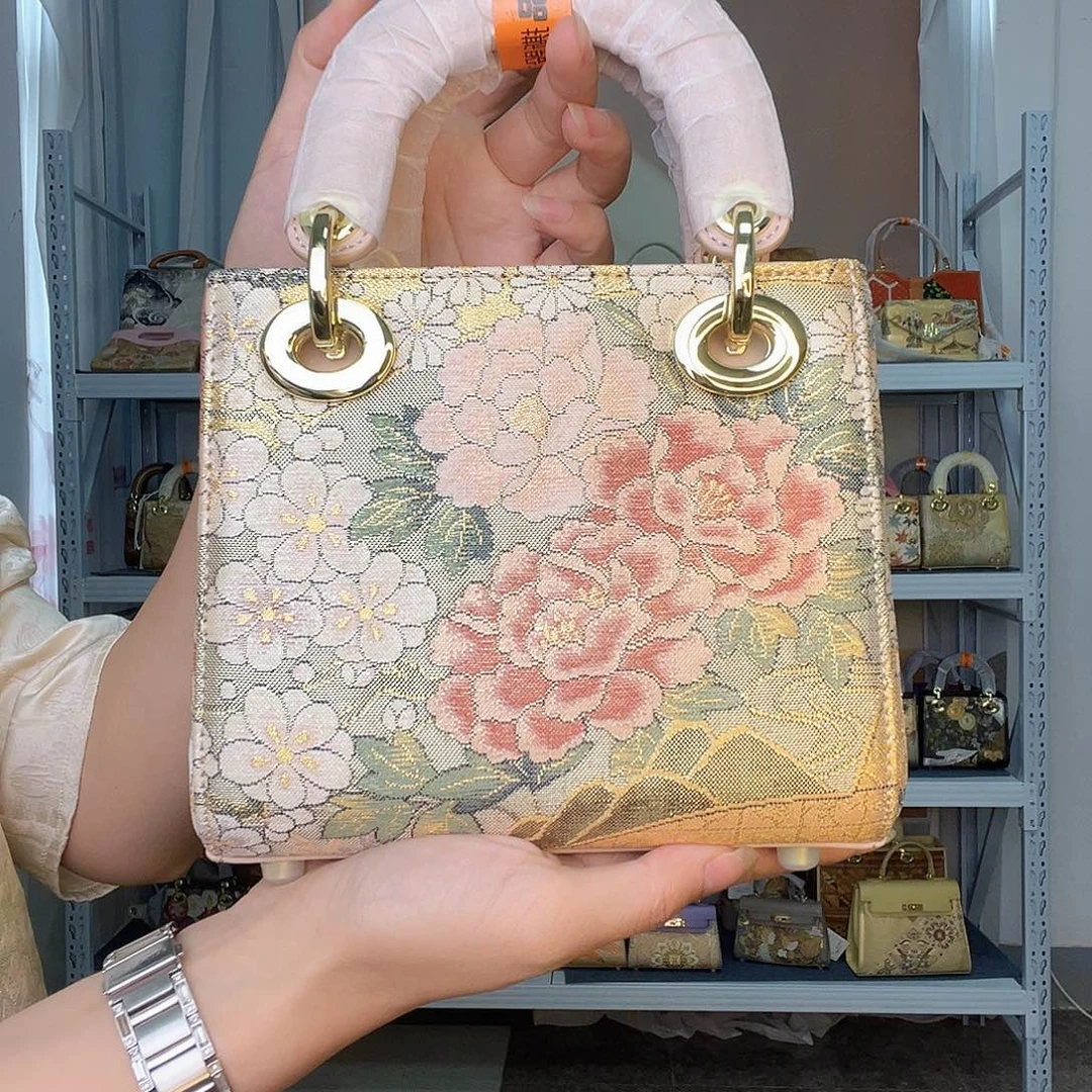 织物桑蚕丝非遗唐锦小戴妃